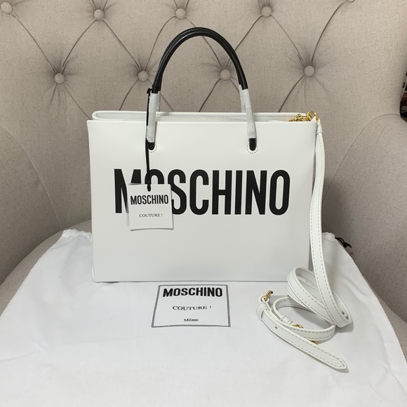 Moschino Handbags - NWT MOSCHINO WHITE AND BLACK TOTE 🔥